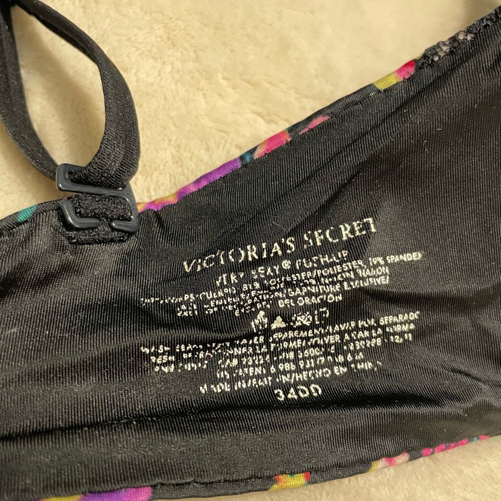 Victoria’s Secret Very Sexy Push Up Bra Size 34DD - Picture 5 of 8
